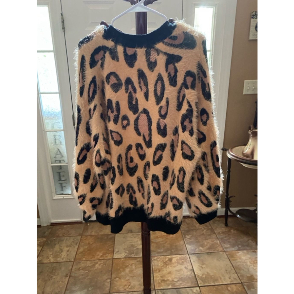 Women's Minkpink Fuzzy Leopard Print Sweater M/L - Picture 7 of 7